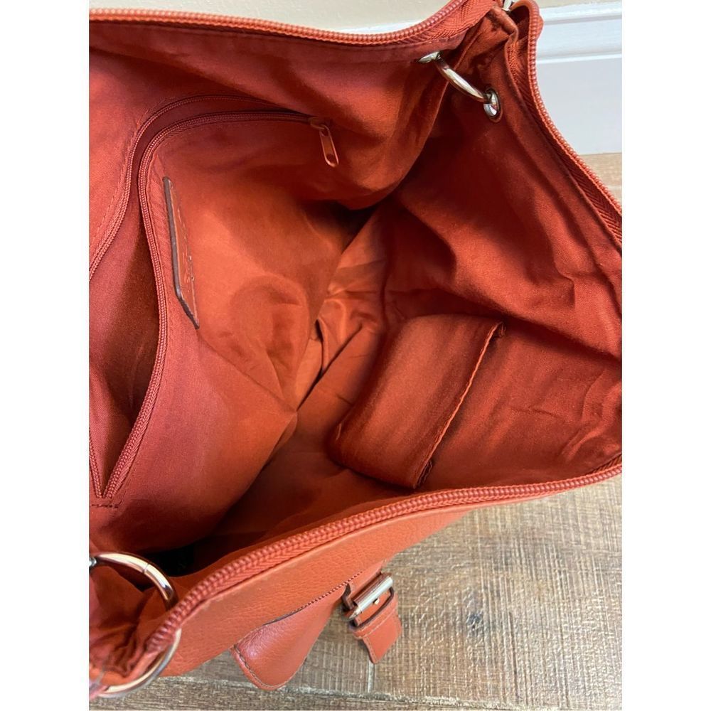 RELIC brick red square shape adjustable straps crossbody/shoulder bag - Picture 5 of 7